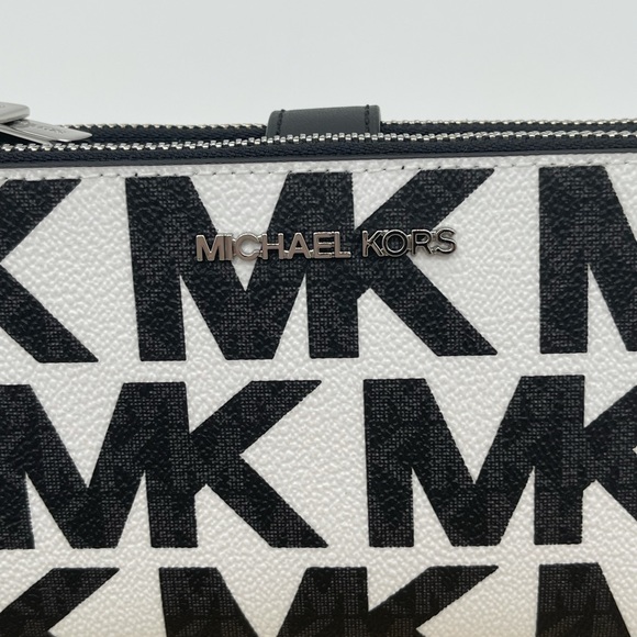 Michael Kors Large Double Zip Wallet Wristlet - Picture 4 of 10